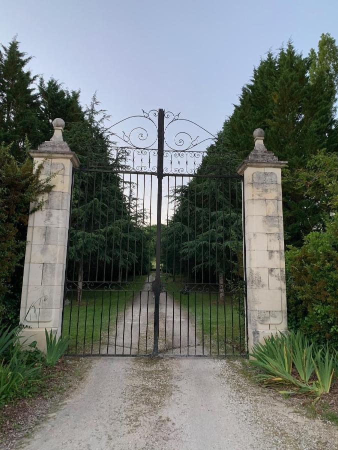 Вилла Chateau Du Raysse Cazoules Экстерьер фото